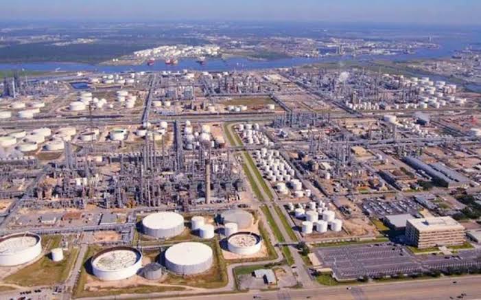 Urgente: Fuga de Gas Ácido en Refinería Deer Park de PEMEX